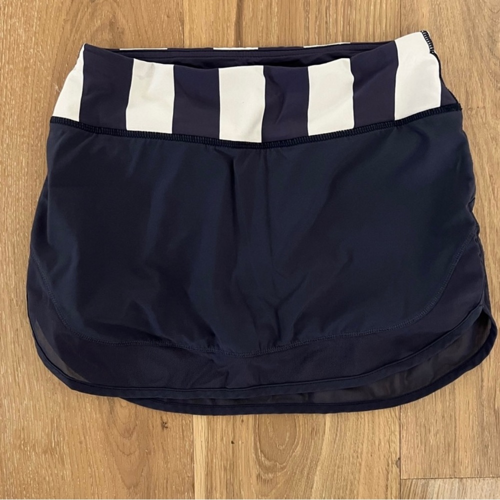 Lululemon size 2 tennis skirt